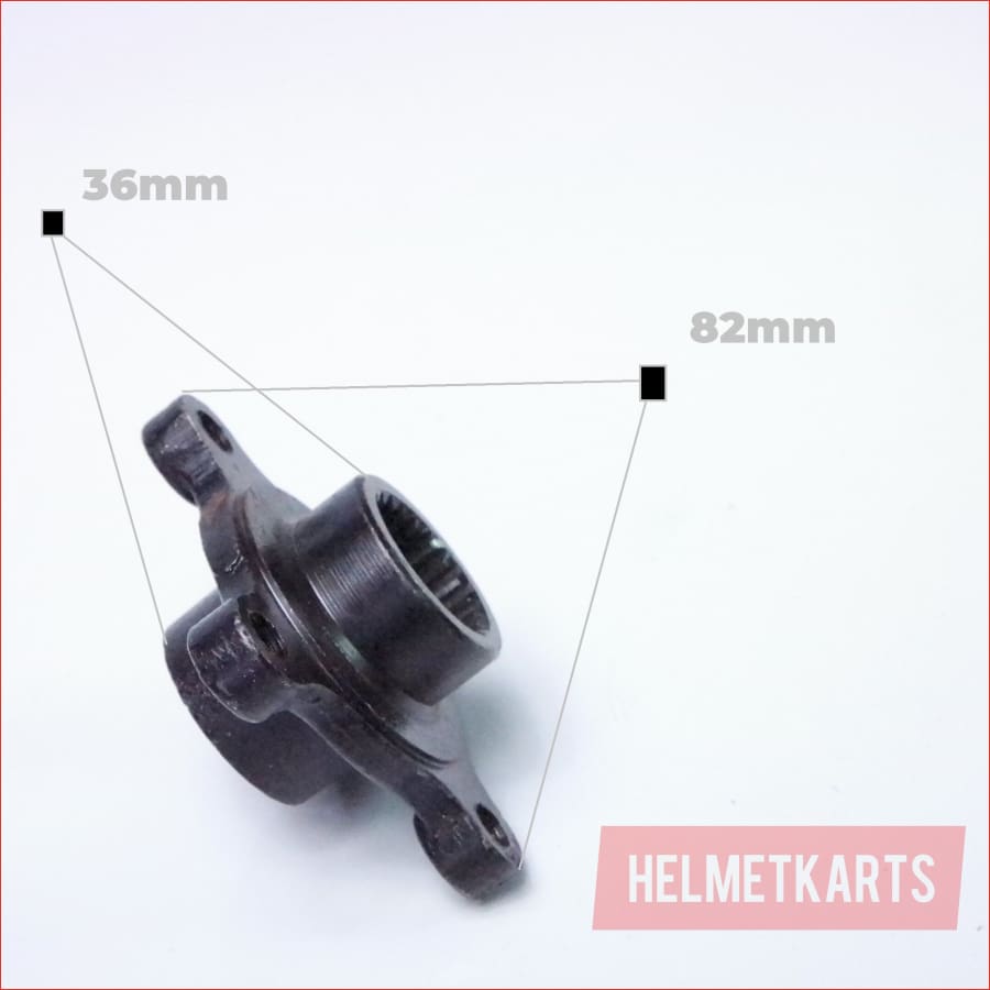 4 Stud / 67mm / 23T Axle hub carrier (A) - Helmetkarts