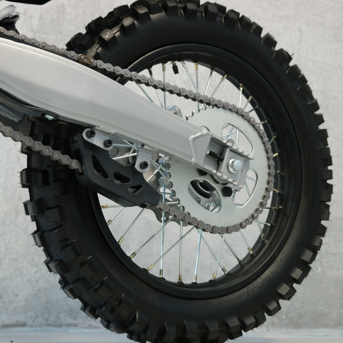 MK6 Combatan Pro - 6000w Electric Dirt Bike